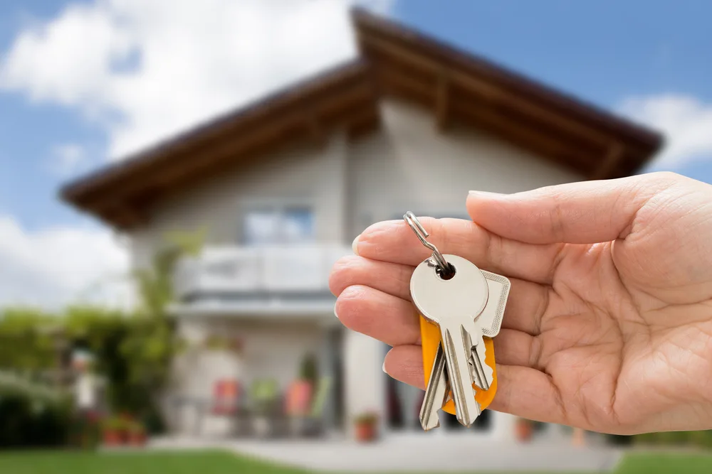 Exploring Rent-to-Own Opportunities: Pros, Cons, and How to Find Them